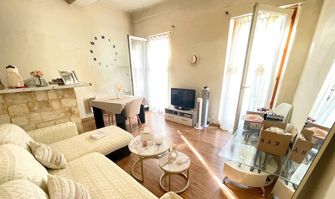 Appartement loué à vendre sur l'Avenue du XVe Corps à Toulon