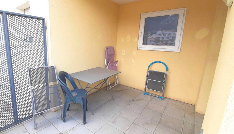 T2 disposant d'une terrasse semi-couverte de 9 m²