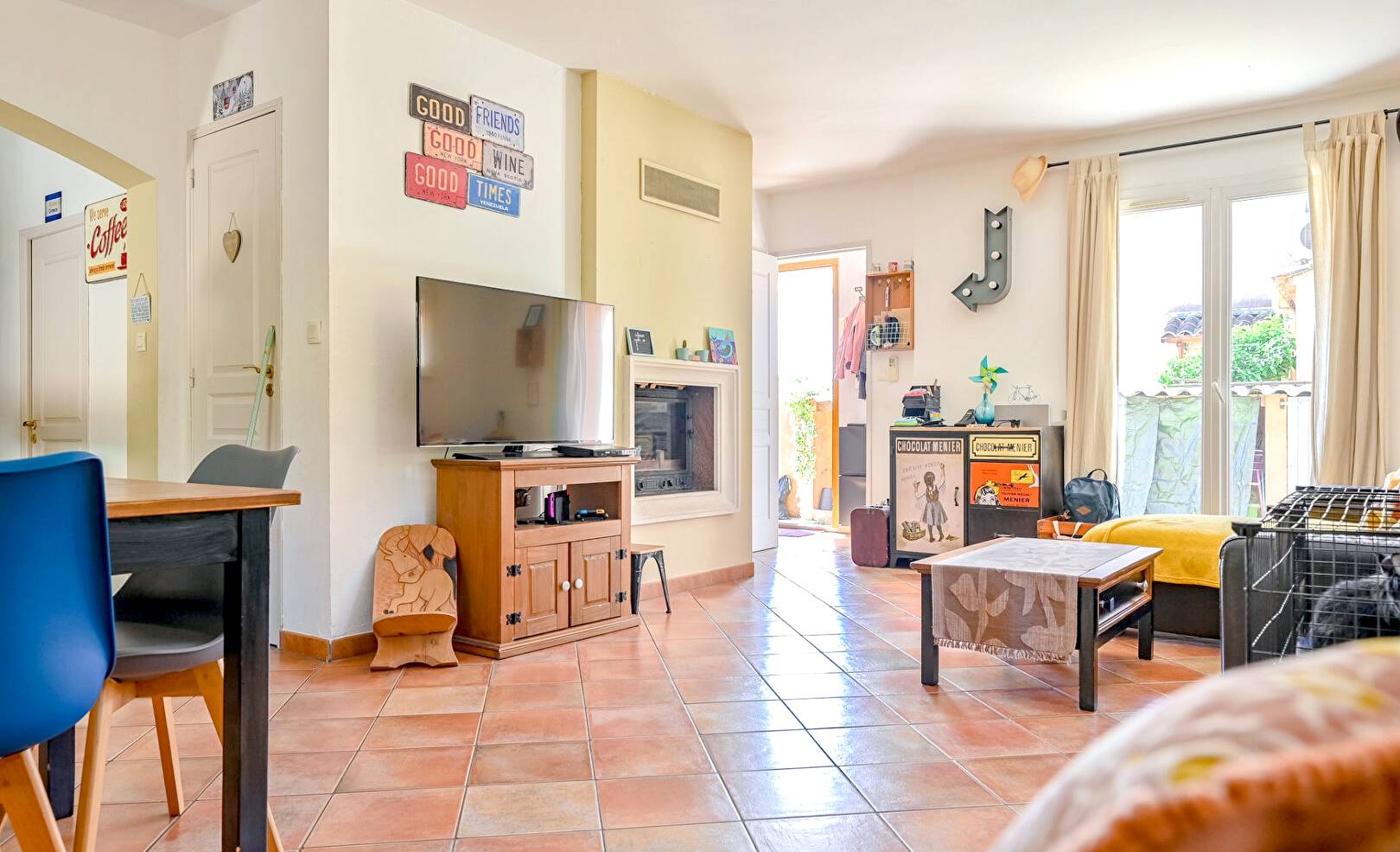 Maison T4 moderne à vendre à proximité du village de la Valette
