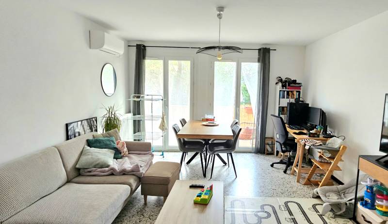 Appartement climatisé de deux chambres à vendre dans le quartier Siblas à Toulon