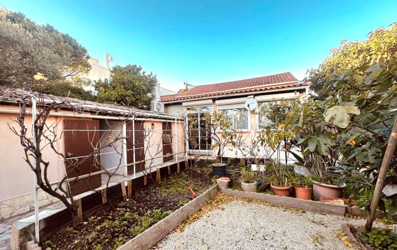 Maison de caractère des années 30 et de plain-pied à vendre quartier de l'Escaillon à Toulon