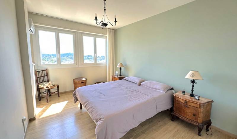 Appartement 3 chambres à vendre en exclusivité dans notre agence immobilière du Mourillon