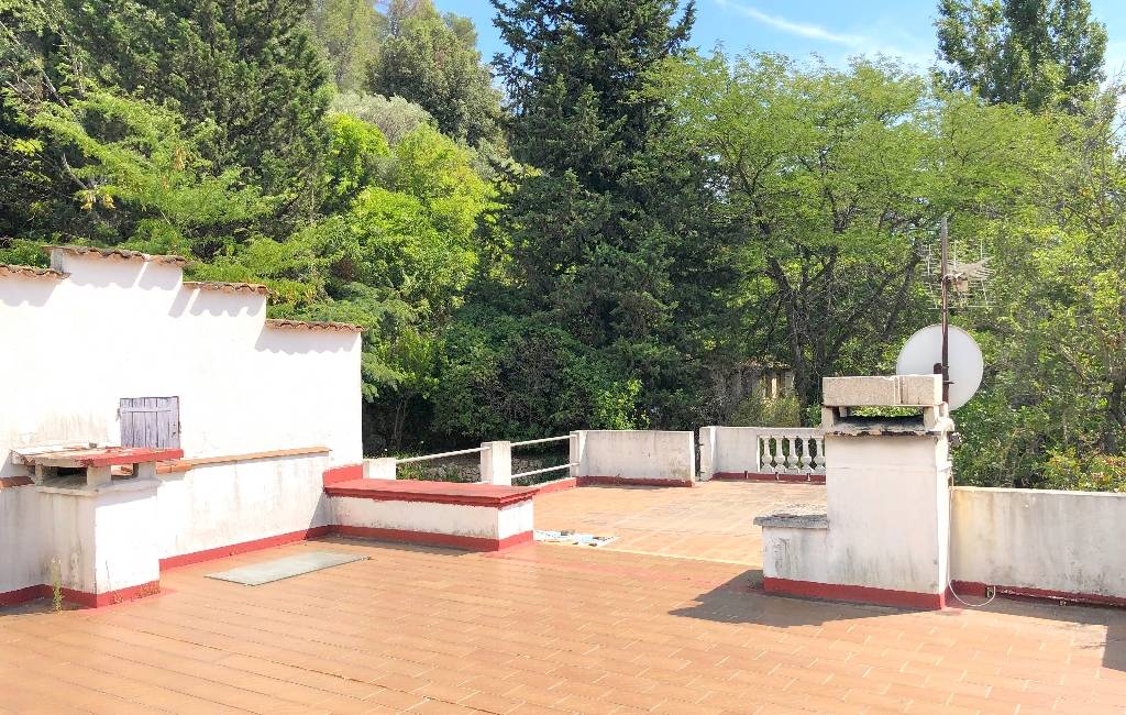 Maison indépendante à vendre à 15 km au Nord-Est de Toulon