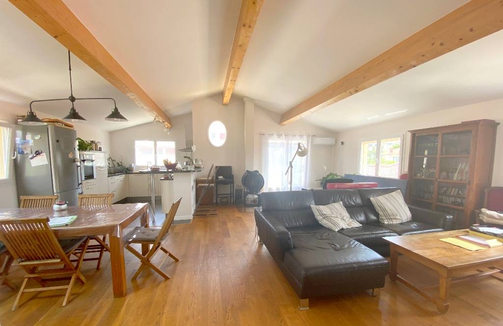 Maison individuelle avec studio indépendant à vendre à Toulon