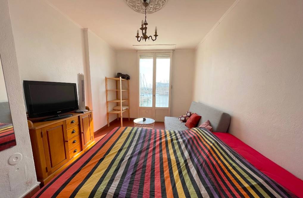 Appartement coup de cœur à vendre les pieds dans l'eau