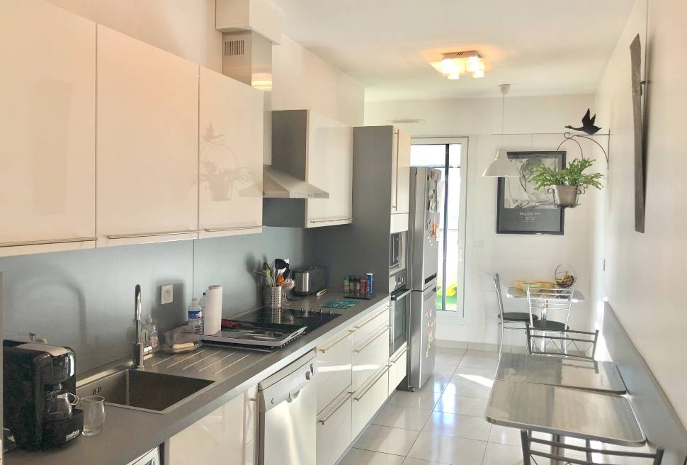 Ce bien immobilier vous est proposé par www.agencespapaziantoulon.com