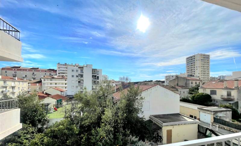 Appartement 2 pièces avec double terrasse à vendre dans les quartiers Ouest de la ville de Toulon