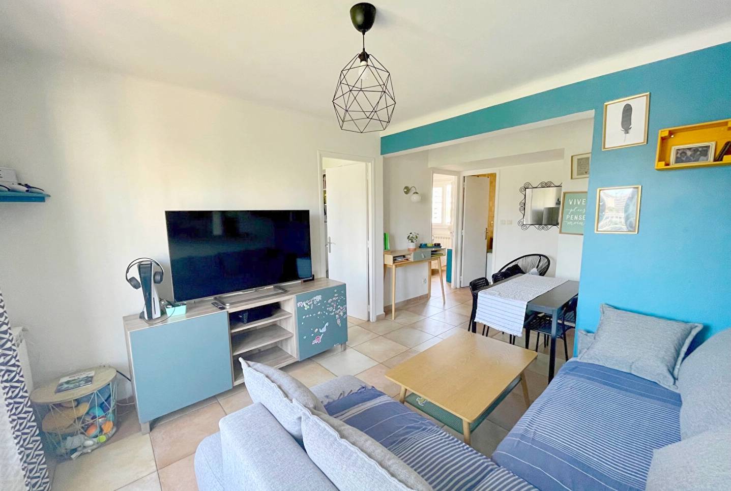 Appartement trois pièces en dernier étage à vendre à Toulon La Rode