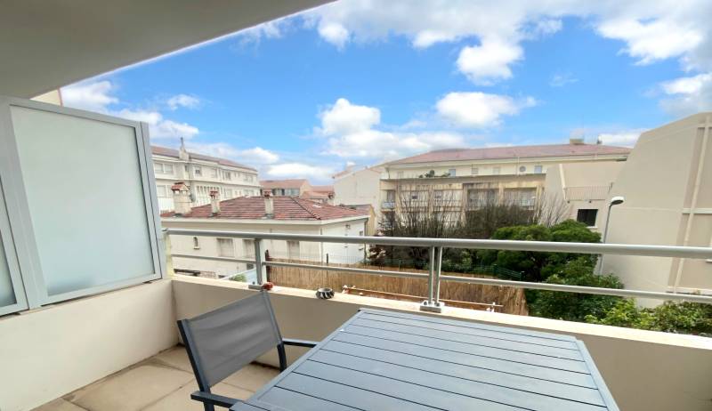 Appartement à vendre dans la résidence récente 