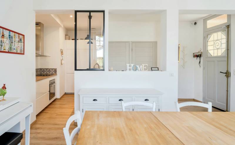 Maison individuelle avec garage à vendre en exclusivité par notre agence immobilière à Toulon
