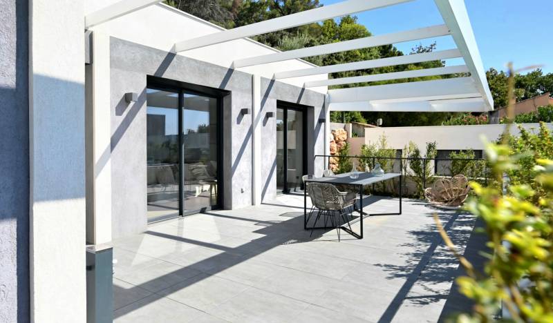 Maison contemporaine avec grande terrasse à vendre Chemin de la Garnière à La Farlède