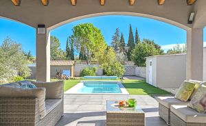 Notre zone d'activité pour ce service Recherche maison de luxe à vendre avec piscine et vue dégagée
