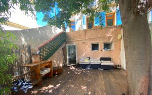 Notre zone d'activité pour ce service A vendre appartement T3 traversant à rénover avec balcon, cave et garage privatif